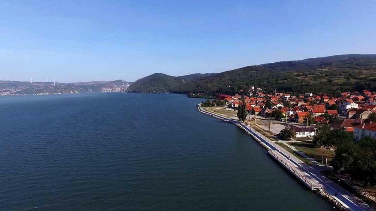 Apartments Barocco Golubac Ngoại thất bức ảnh